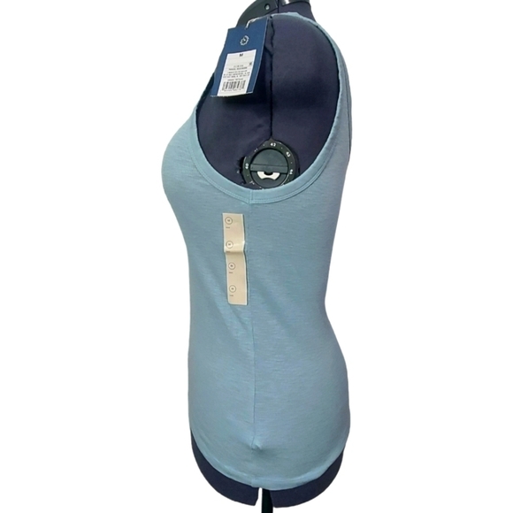Universal Thread Set Of Two Tank Tops Light Blue Size Medium NWT - Picture 4 of 7